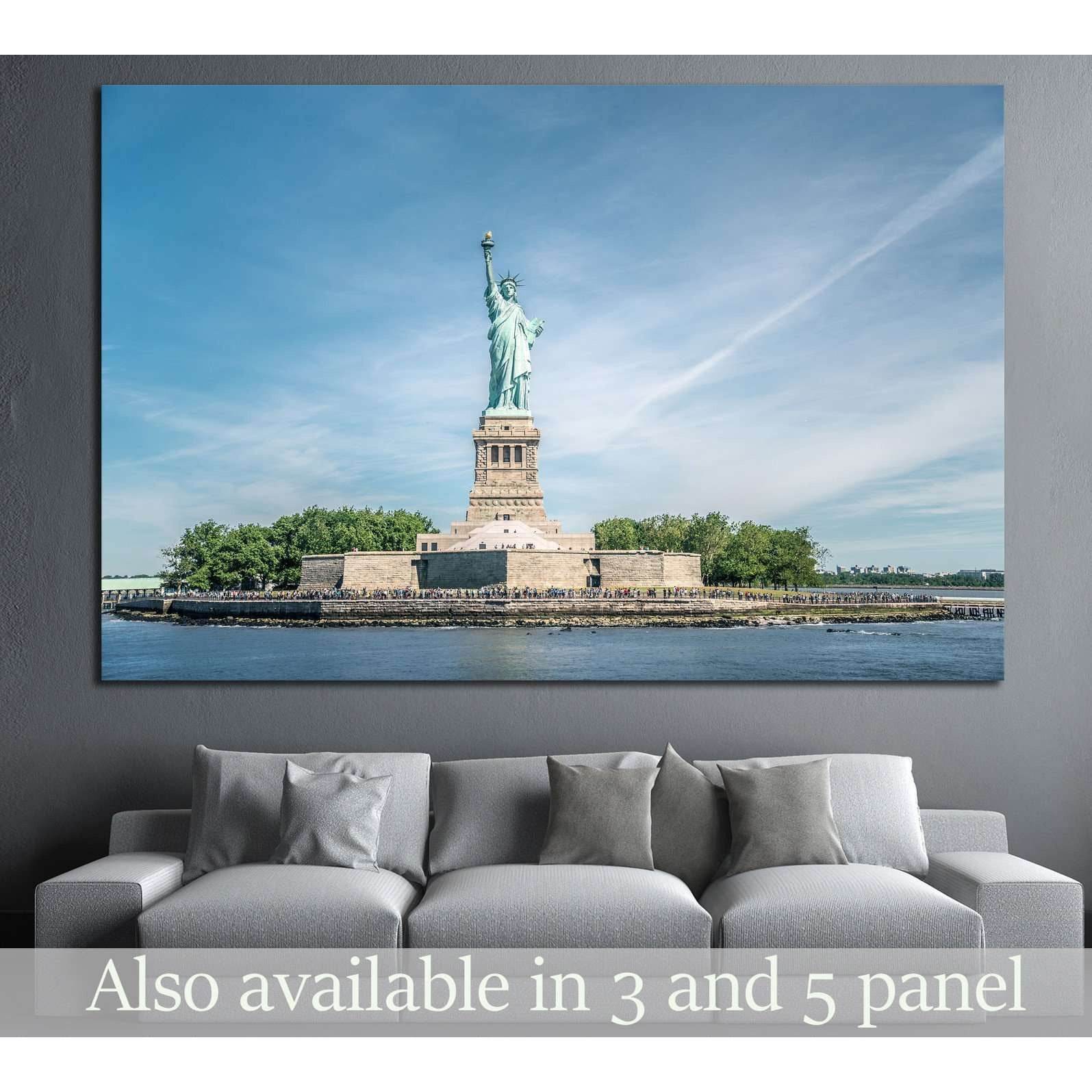 The Statue of Liberty in New York City №1199 Ready to Hang Canvas Print
